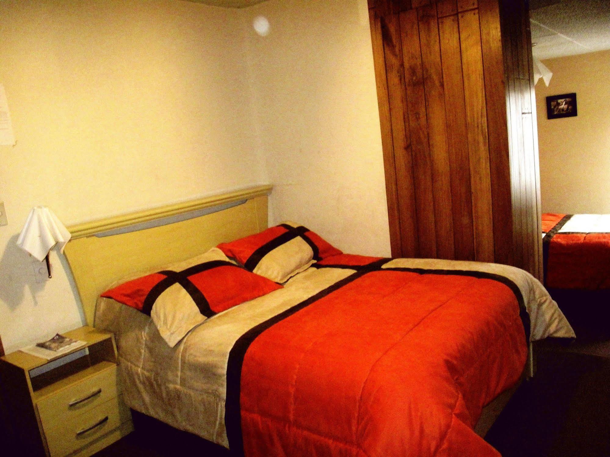 Aqua Hostal Mabel Cuenca Exterior foto